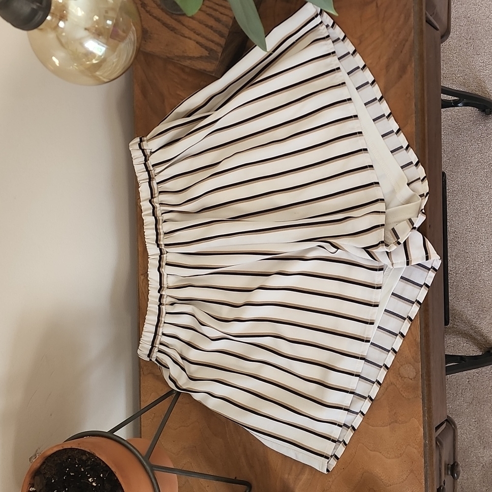 She & Sky striped shorts - Picture 1 of 5